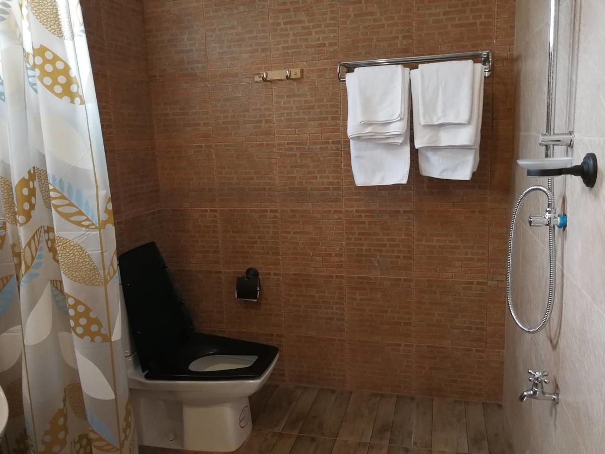 Norn Nai Suan 2* Bangkok